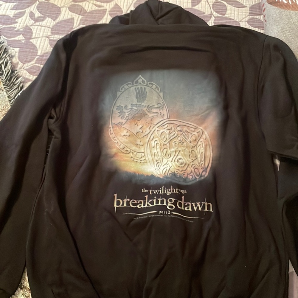 Twilight saga breaking dawn hoodie